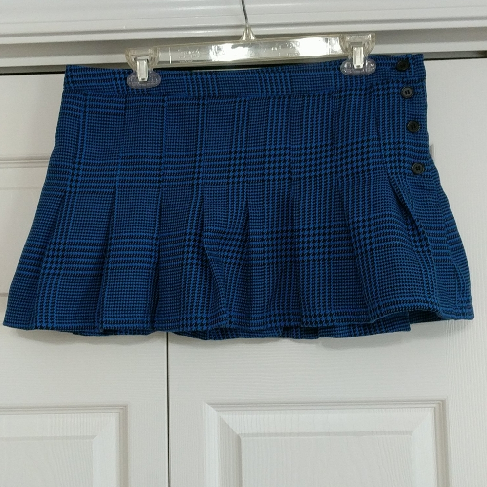 Miley Cyrus MAX AZRIA Blue Plaid Pleated Skirt